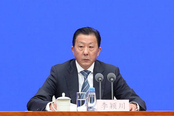 午夜免费大片