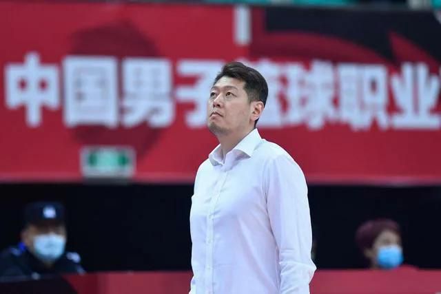 三上悠亚与上司在被窝在线观看